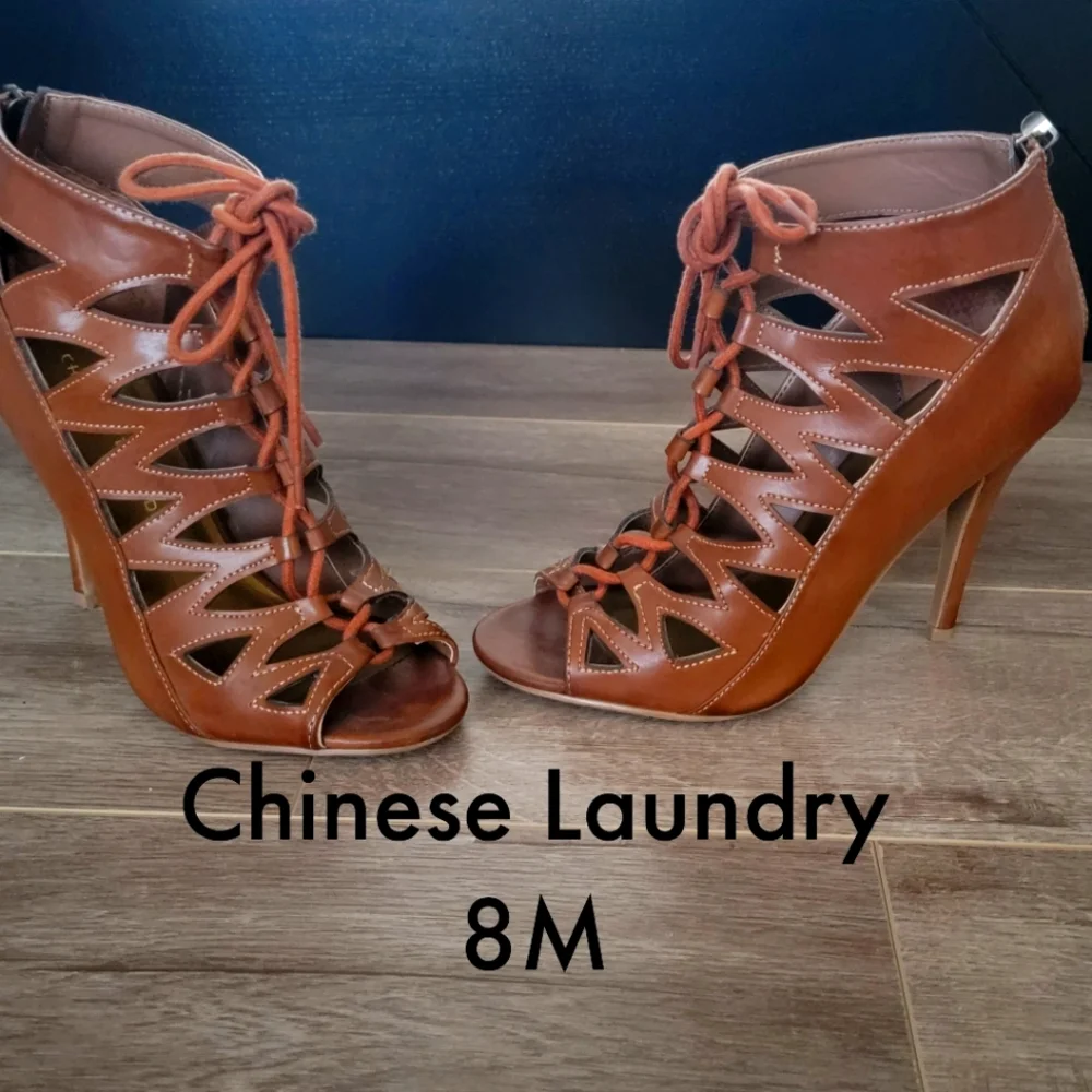 Sandals - Picture 1 of 1